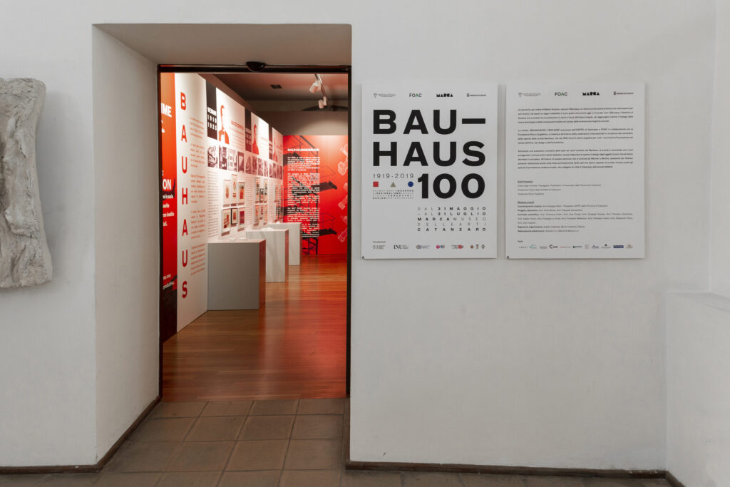BAU100_01